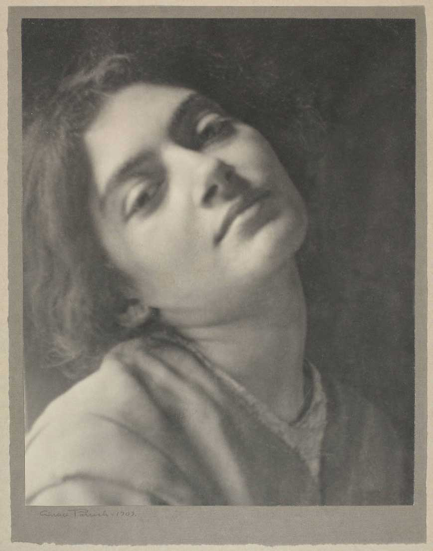<p>Portrait of Nadine Stein. Signed: Grace Parrish, 1909.</p>

